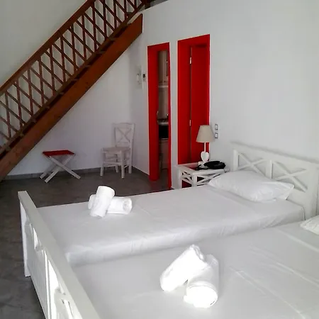 アパートホテル Viva Mare Foinikounta フィニクーダ