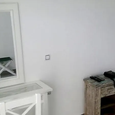 Viva Mare Foinikounta アパートホテル