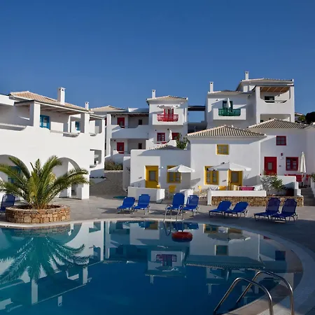 アパートホテル Viva Mare Foinikounta