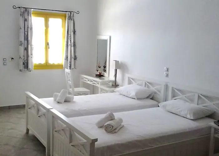 Viva Mare Foinikounta Aparthotel 4*